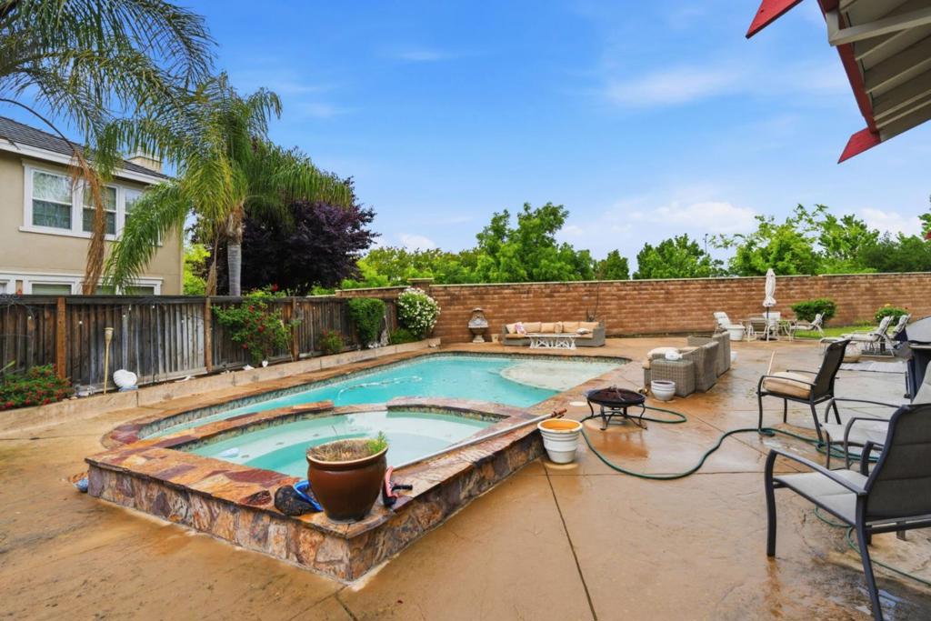 2397 Boulder St, Brentwood (CC), CA 94513