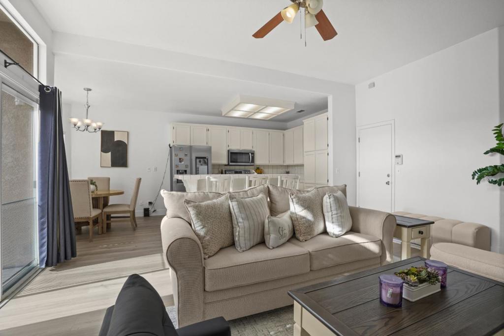 2208 Curzon Dr, Modesto, CA 95355