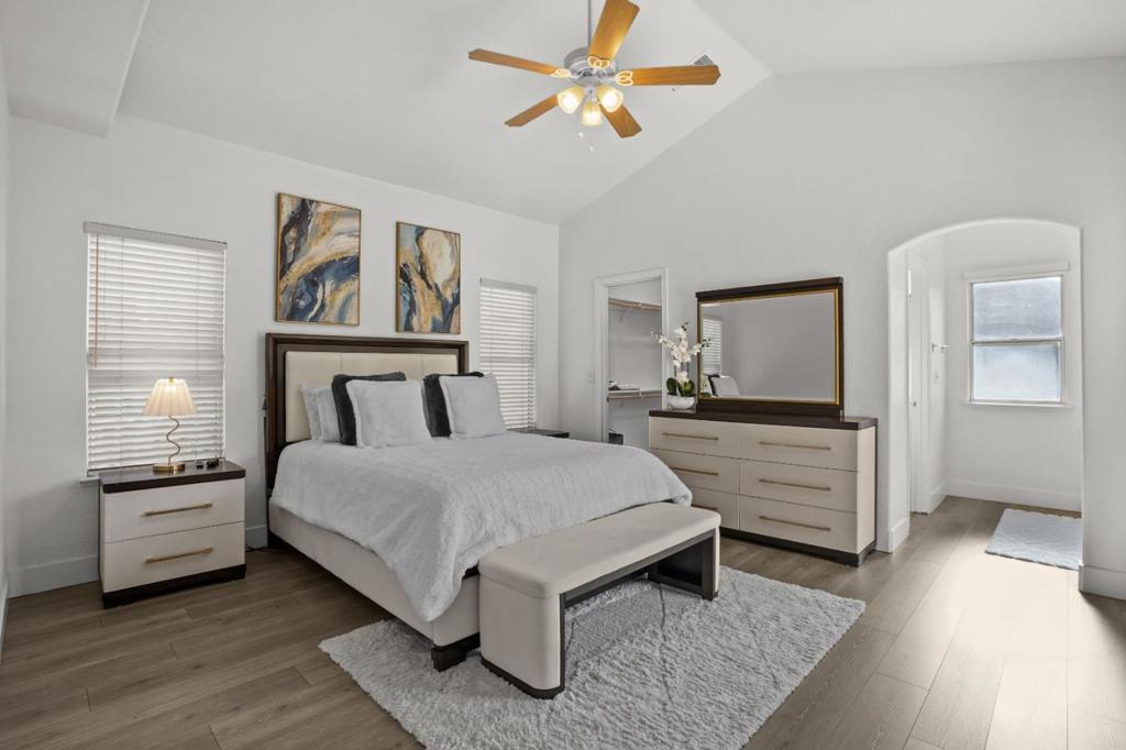 2208 Curzon Dr, Modesto, CA 95355