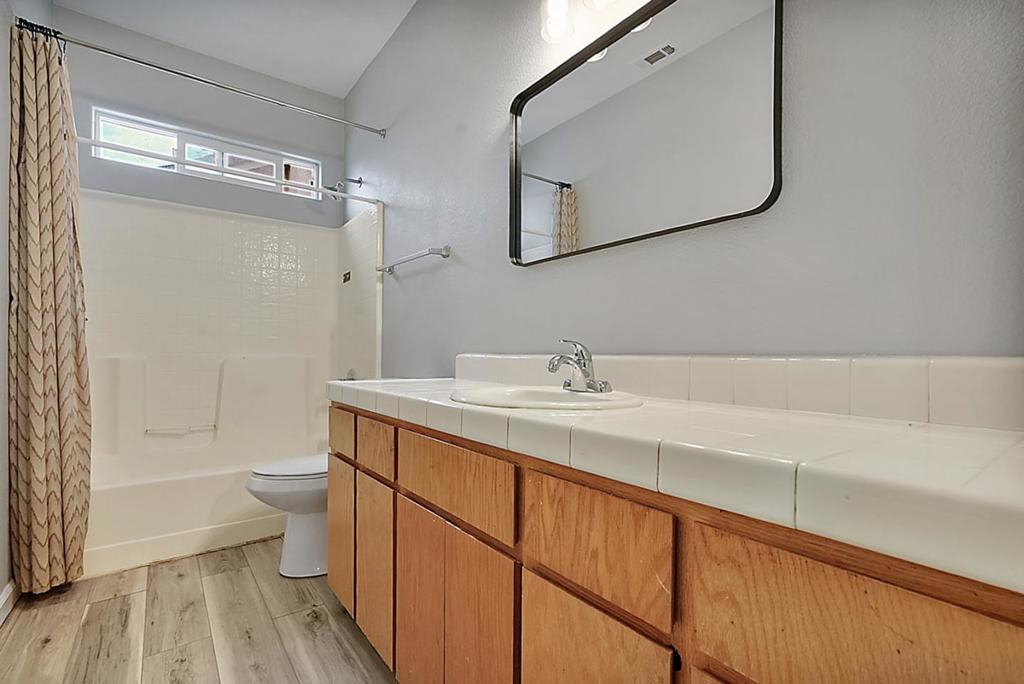 1342 Canyon Creek Dr, Newman, CA 95360