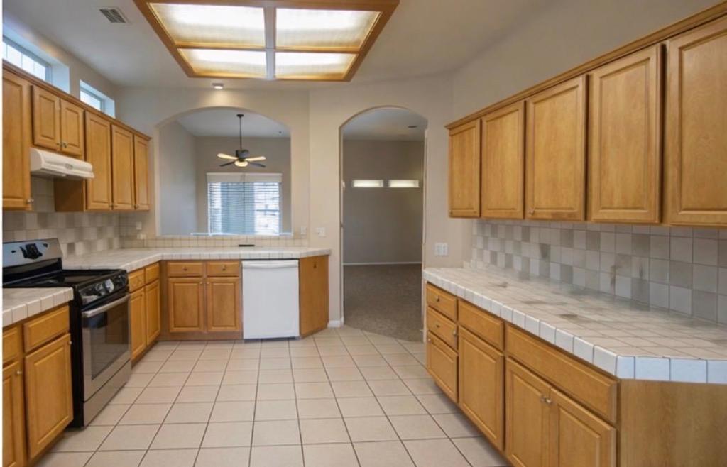 2769 Wood Duck Dr, Los Banos, CA 93635