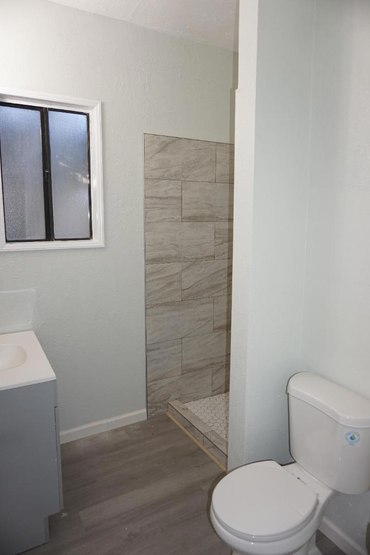 1016 Lombardy Dr, Modesto, CA 95351