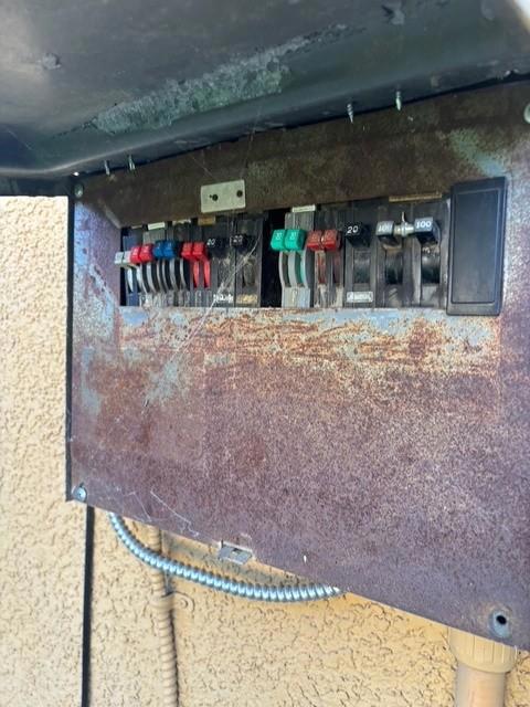 102 Oak St, Modesto, CA 95351