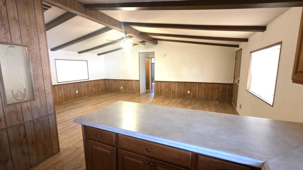 2561 Stillman St, Selma, CA 93662