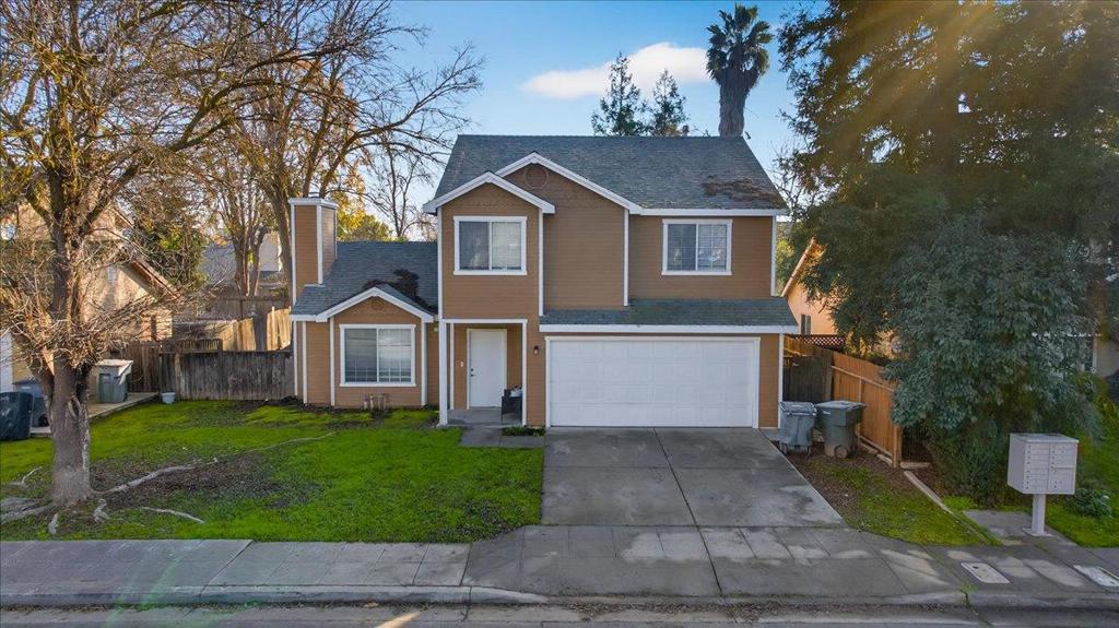 4639 W Saginaw Way, Fresno, CA 93722