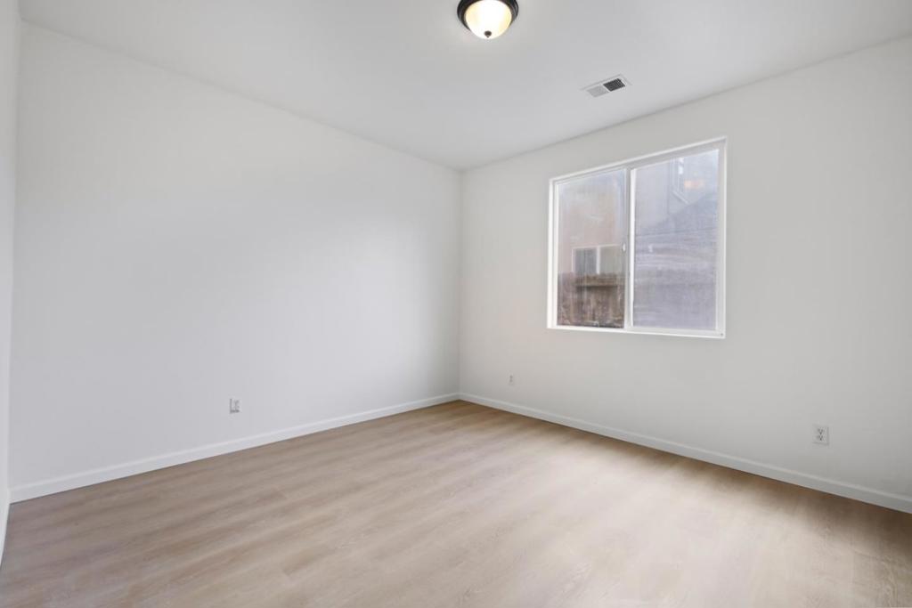 662 Cedar Mountain Dr, Newman, CA 95360