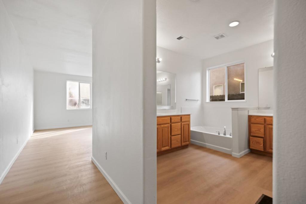 662 Cedar Mountain Dr, Newman, CA 95360