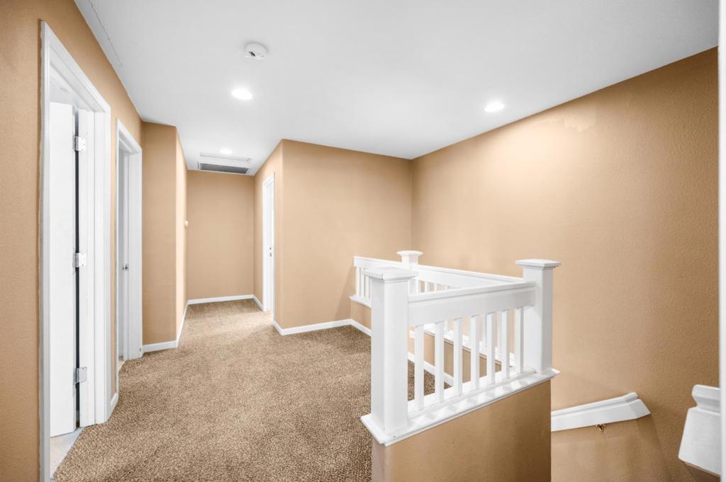 2385 S Creekside Dr, Los Banos, CA 93635