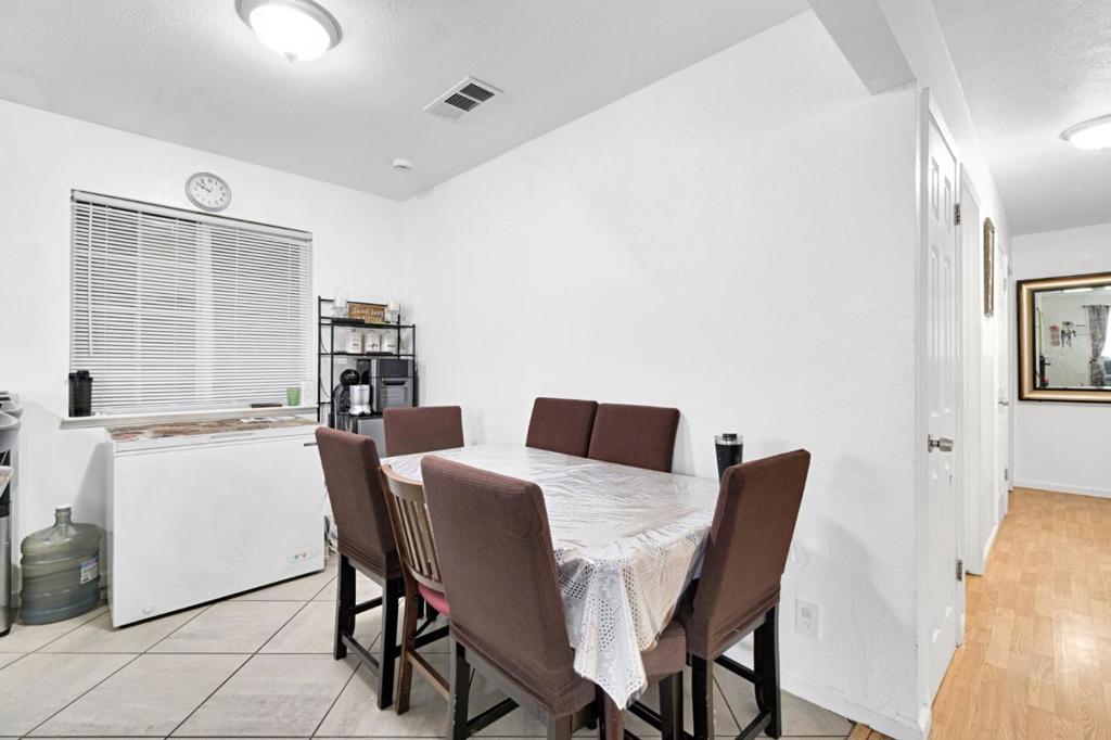 1007 Woodward, Fresno, CA 93706