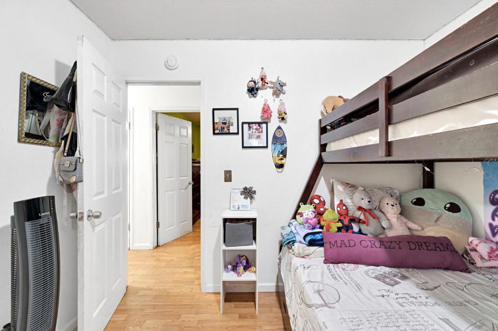 1007 Woodward, Fresno, CA 93706