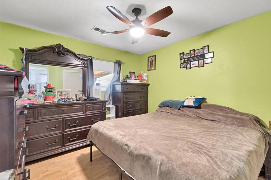 1007 Woodward, Fresno, CA 93706