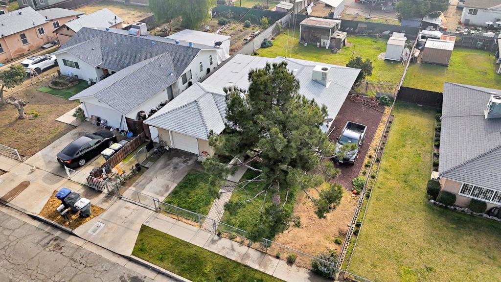 1007 Woodward, Fresno, CA 93706