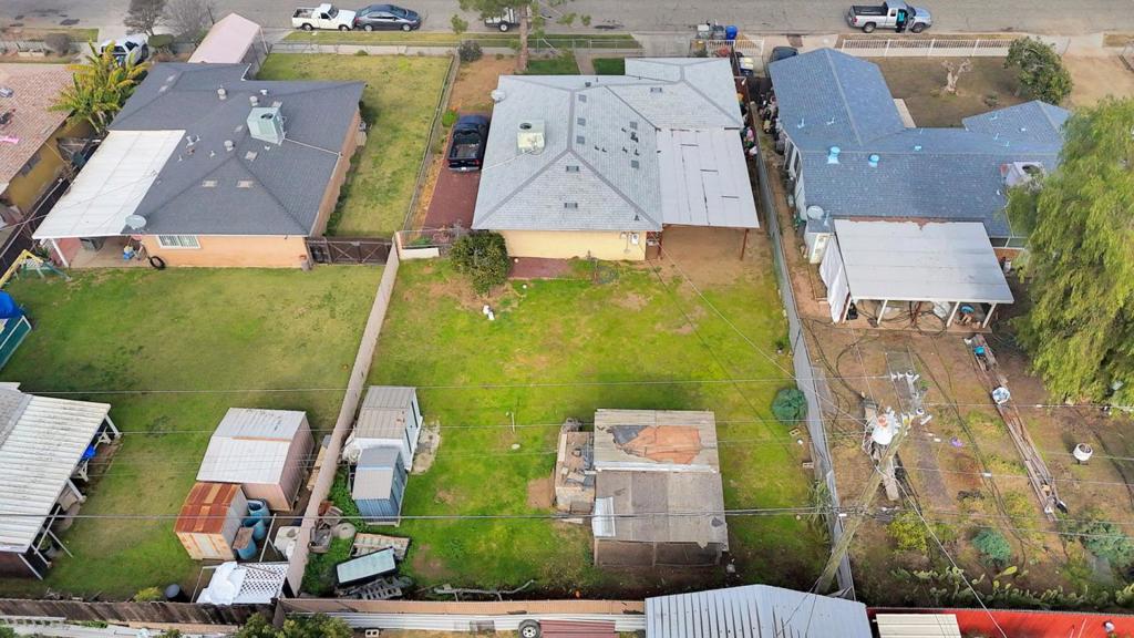 1007 Woodward, Fresno, CA 93706