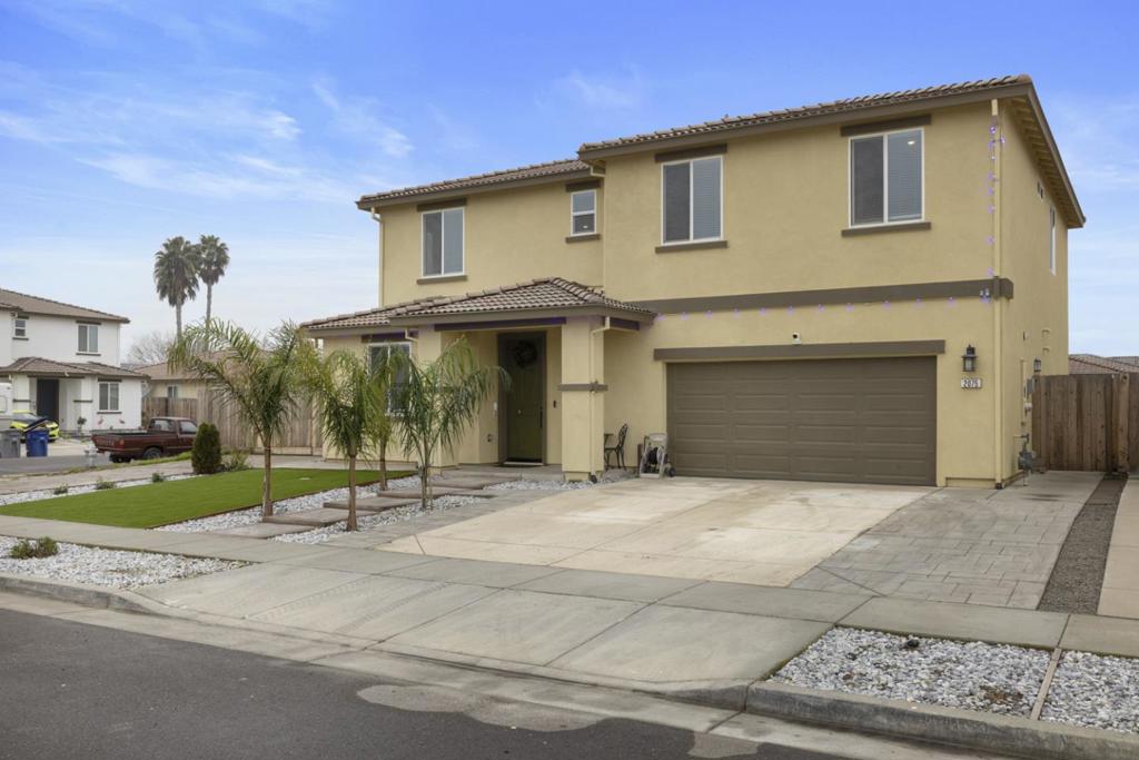 2075 Martin St, Los Banos, CA 93635