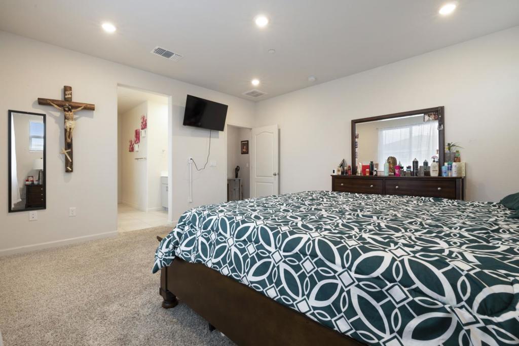 2075 Martin St, Los Banos, CA 93635