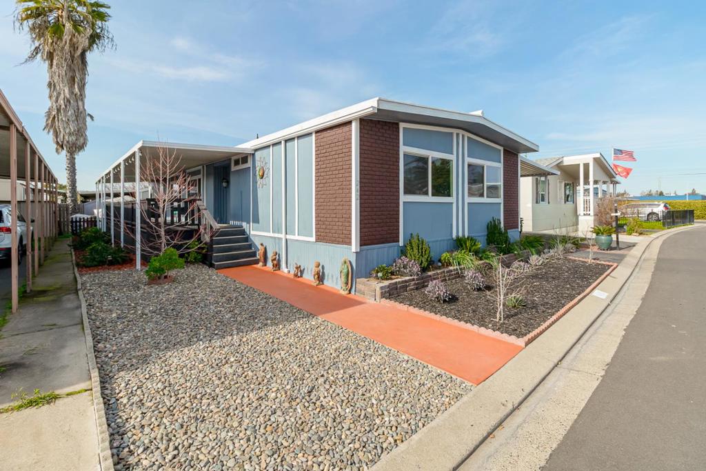 2621 Prescott Rd, Modesto, CA 95350