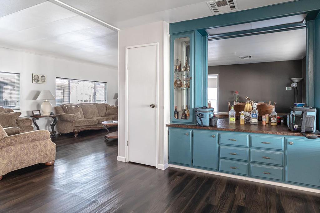 2621 Prescott Rd, Modesto, CA 95350