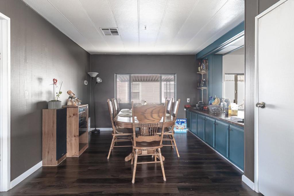 2621 Prescott Rd, Modesto, CA 95350