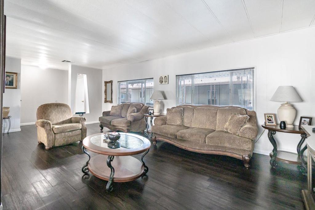 2621 Prescott Rd, Modesto, CA 95350