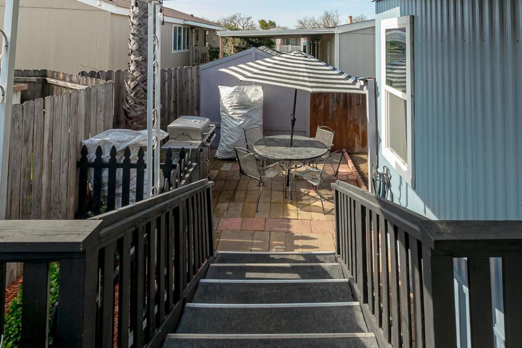 2621 Prescott Rd, Modesto, CA 95350