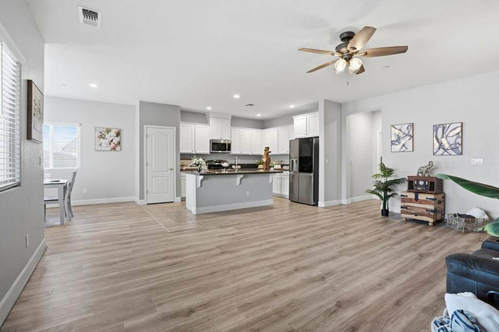 618 Machado St, Los Banos, CA 93635