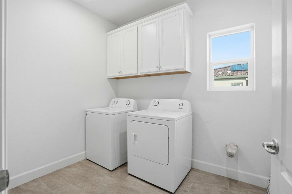 618 Machado St, Los Banos, CA 93635