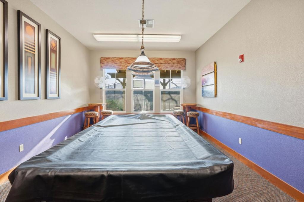 618 Machado St, Los Banos, CA 93635