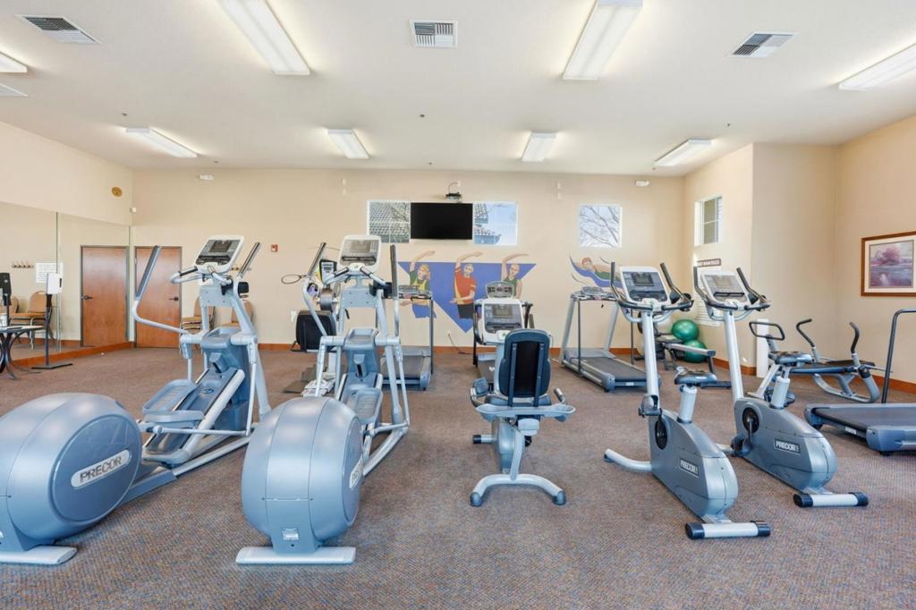 618 Machado St, Los Banos, CA 93635