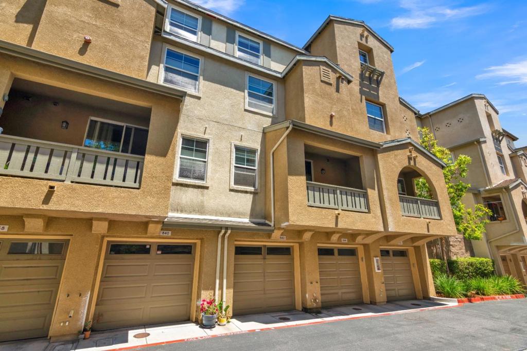 842 Tarragon Ln #1203, San Luis Obispo, CA 93401