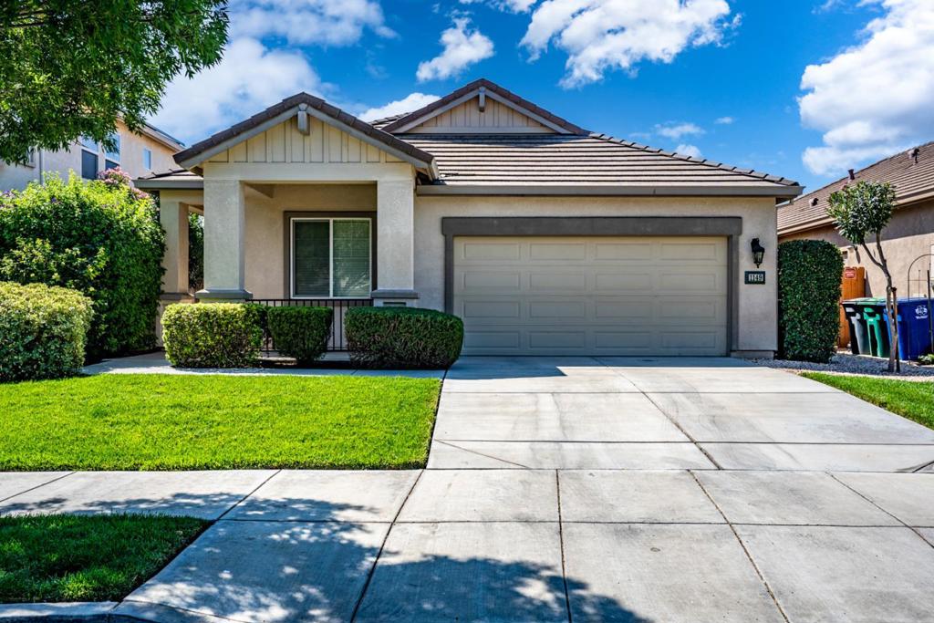 1149 Bellflower Way, Los Banos, CA 93635