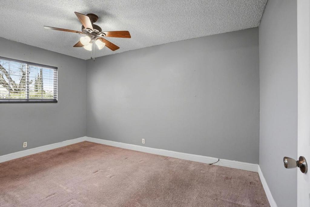 154 N Santa Rosa St, Los Banos, CA 93635