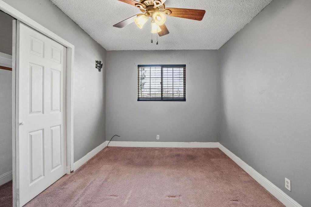 154 N Santa Rosa St, Los Banos, CA 93635