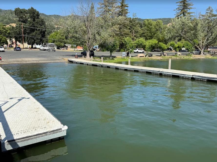 6726 Lakeshore Blvd, Lucerne, CA 95458