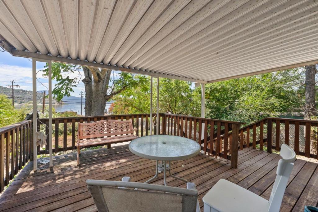6726 Lakeshore Blvd, Lucerne, CA 95458
