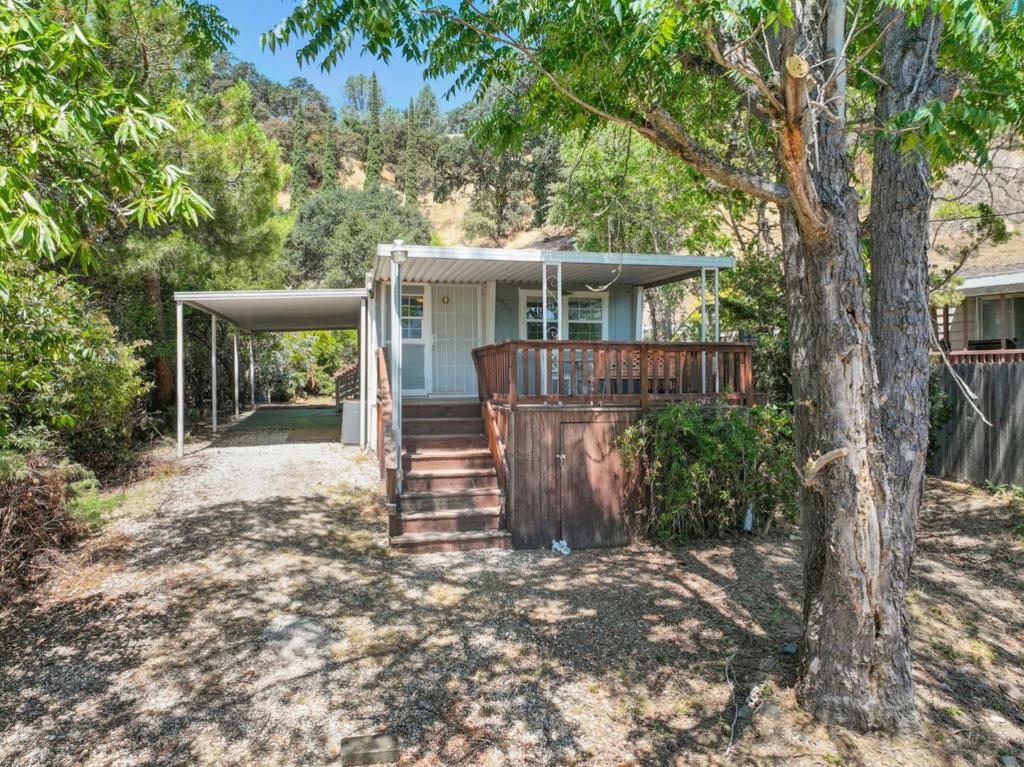 6726 Lakeshore Blvd, Lucerne, CA 95458