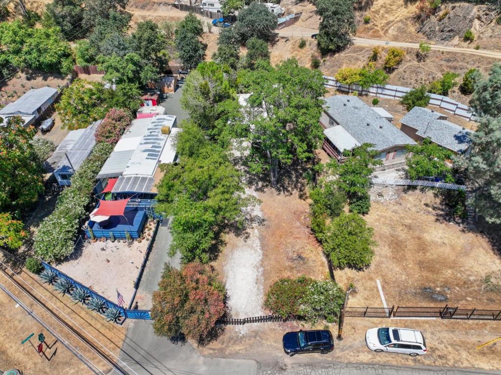 6726 Lakeshore Blvd, Lucerne, CA 95458