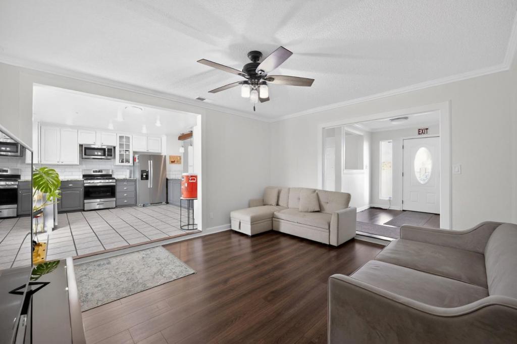 865 Locust Ave, Manteca, CA 95337