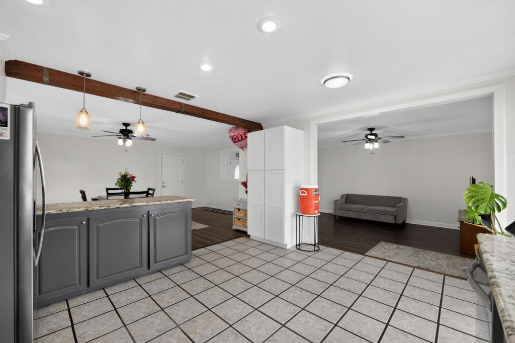 865 Locust Ave, Manteca, CA 95337