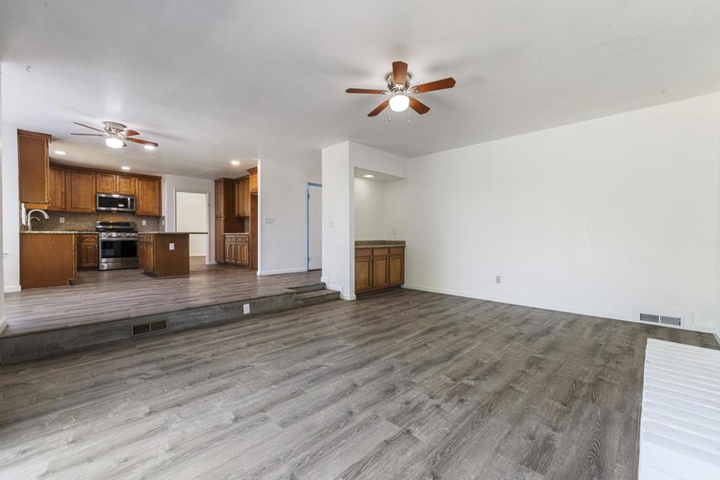 800 Treasure Ln, Manteca, CA 95337