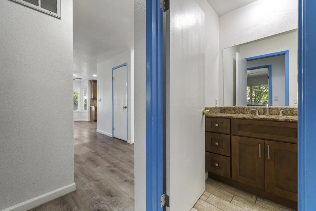 800 Treasure Ln, Manteca, CA 95337