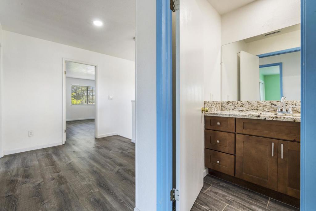 800 Treasure Ln, Manteca, CA 95337