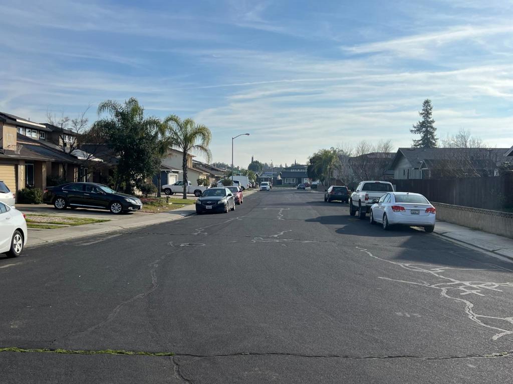 800 Treasure Ln, Manteca, CA 95337