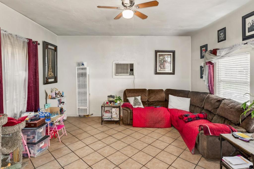 408 J St, Modesto, CA 95351