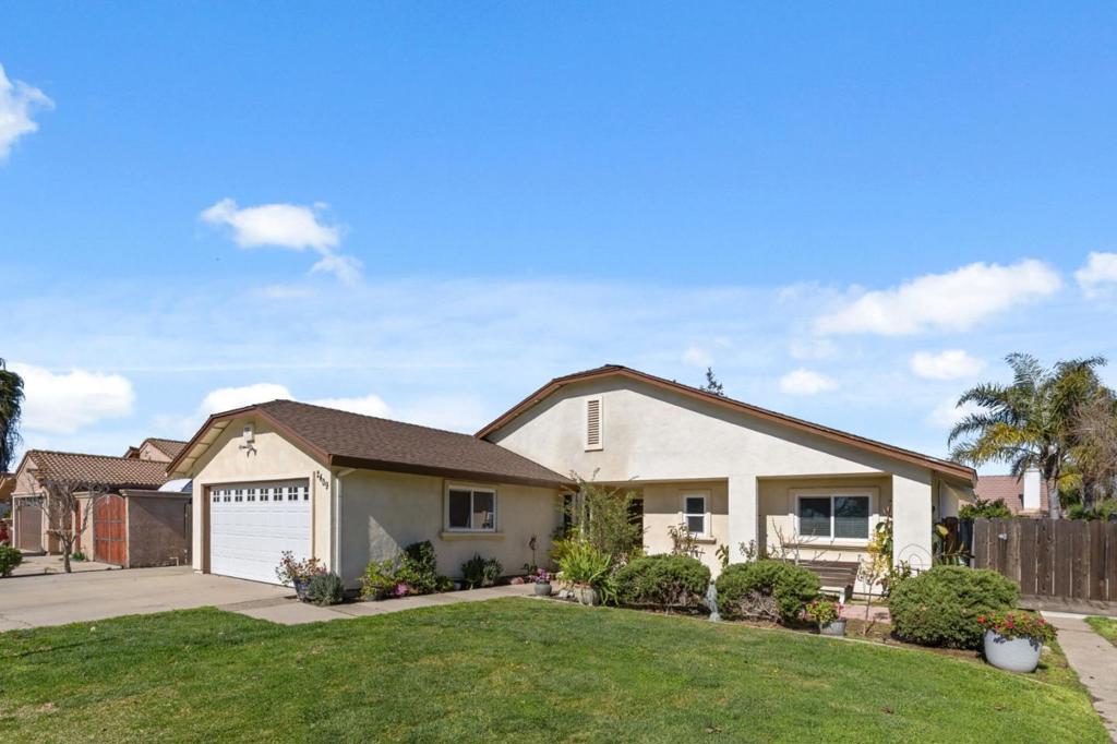 2409 Lavon Ln, Ceres, CA 95307