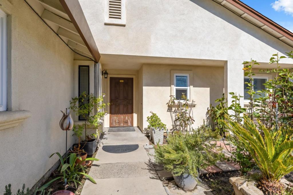 2409 Lavon Ln, Ceres, CA 95307