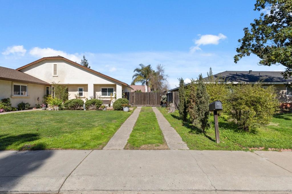 2409 Lavon Ln, Ceres, CA 95307