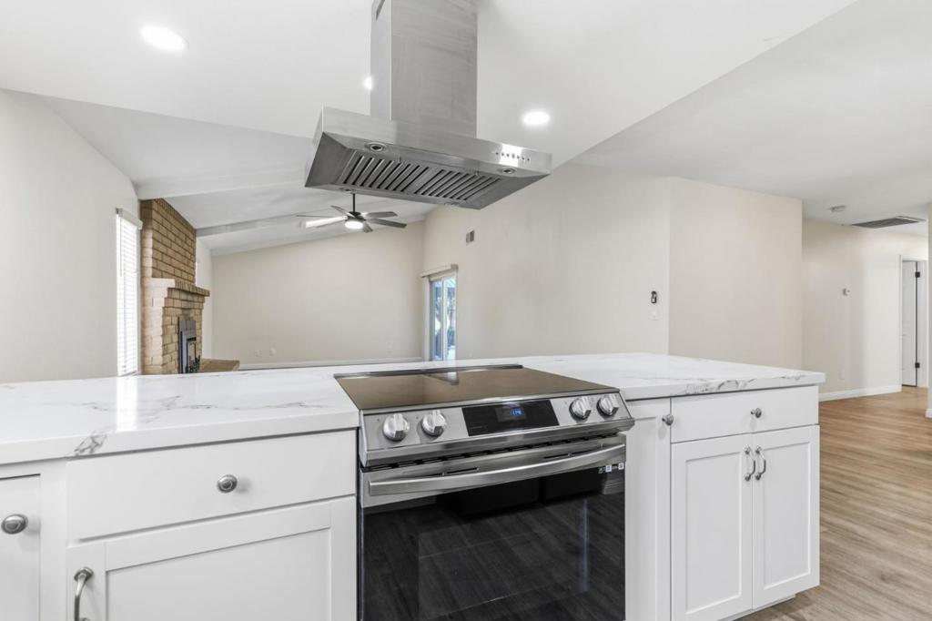 2409 Lavon Ln, Ceres, CA 95307