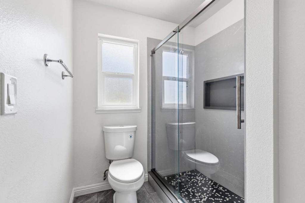 2409 Lavon Ln, Ceres, CA 95307