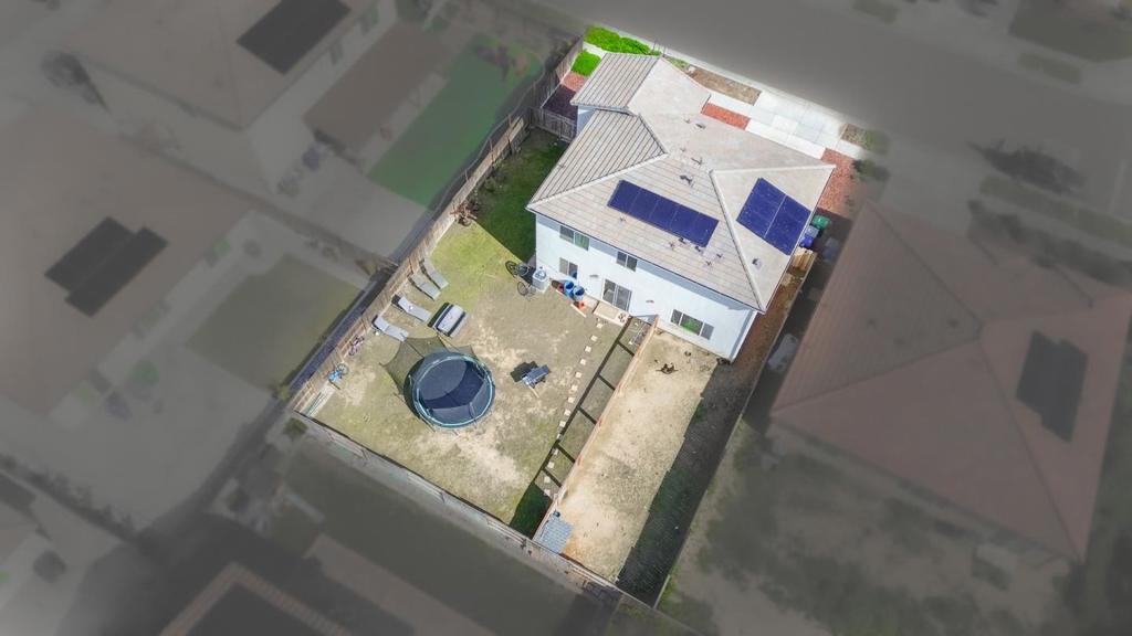 341 Manchester Dr, Los Banos, CA 93635