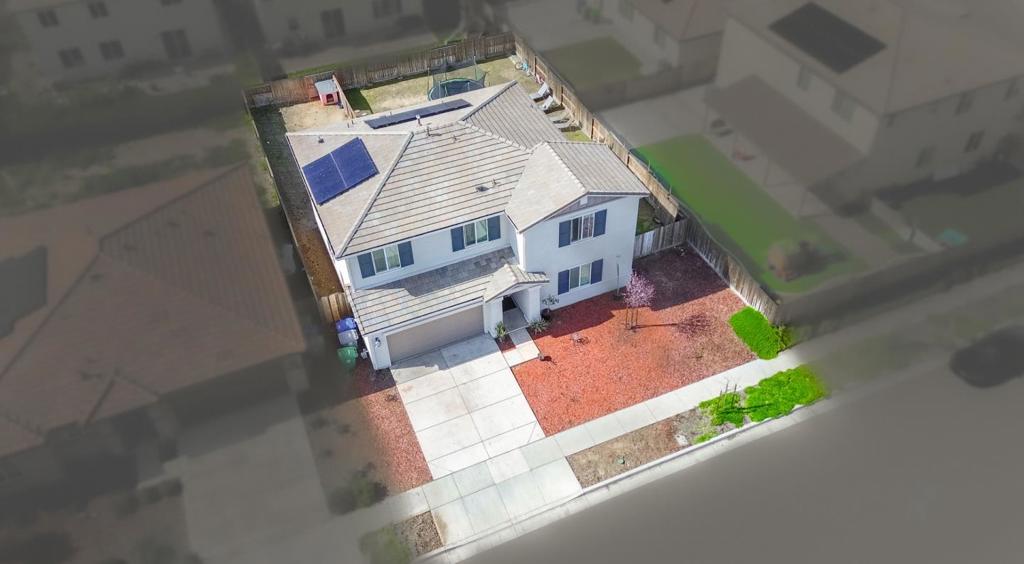 341 Manchester Dr, Los Banos, CA 93635